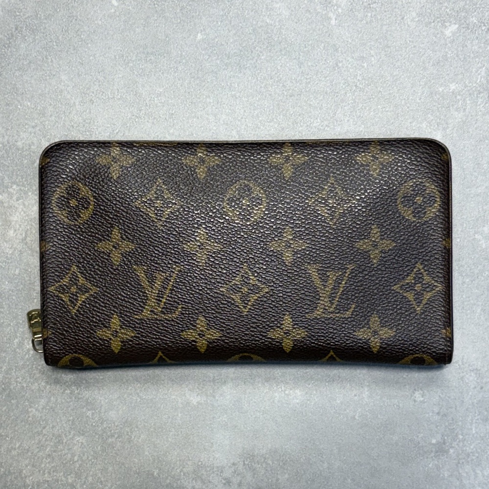 Authentic Louis Vuitton Porte Monnaie Zip Wallet